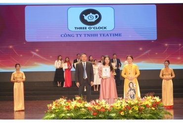 THREE O’CLOCK lọt Top 10 Thương Hiệu Hàng Đầu Việt Nam Năm 2024